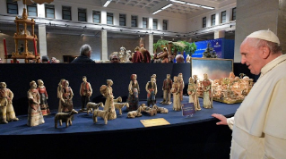 Pope visits 100 Presepi exhibition